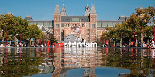 escapada hotel Ámsterdam precio brutal