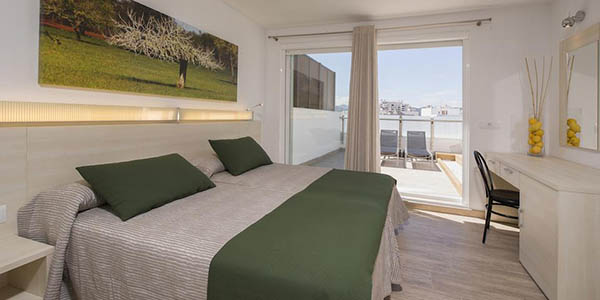Hostal Marí alojamiento San Antonio Ibiza chollo