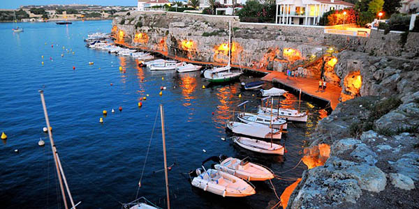 billetes de avión económicos para viajar a Menorca