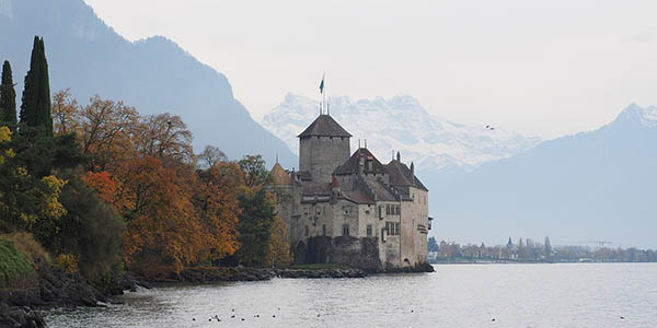 visitar el Castillo de Chillón en el Lago Lenam Suiza