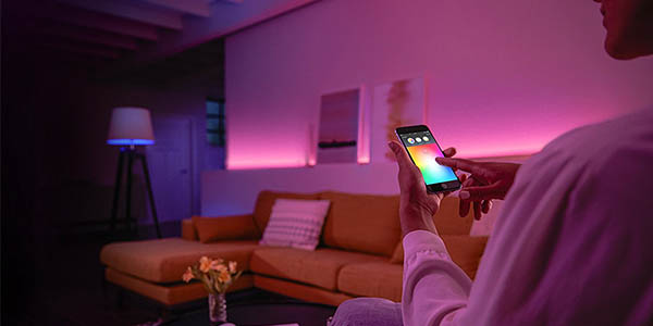 Philips Hue White Color Ambiance bombillas con control desde aplicación móvil chollo
