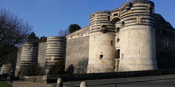 viaje singles por los Castillos del Loira Francia otoño 2018 chollo