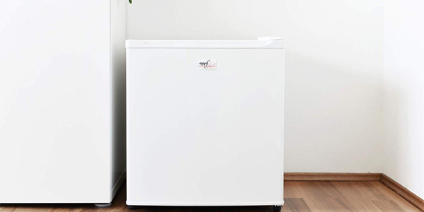 Mini frigorífico Melchioni ARTIC47LT con congelador A+ chollazo en Amazon