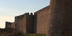 escapadas baratas a pueblos con castillos medievales por España