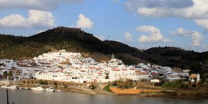 Huelva escapada de senderismo en casa rural barata en La Isabel