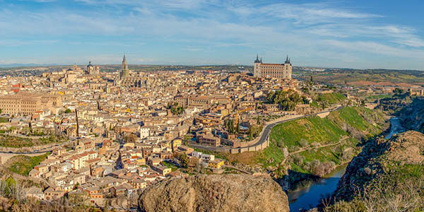 Toledo visita a la ciudad con alojamientos a precio de chollo