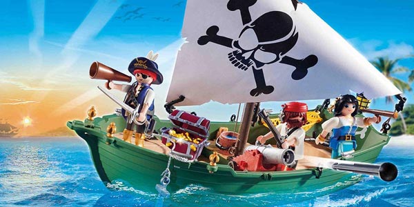 Barco Pirata Playmobil con motor submarino (70151) oferta en Amazon