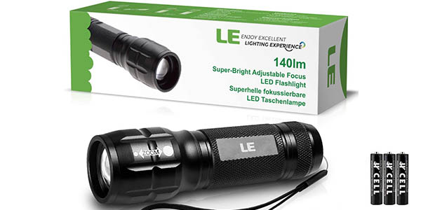 Linterna LED LE L8000 compacta y con 140 lúmenes