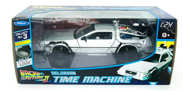 Maqueta DeLorean a escala 1:24 (18 cm) de Regreso al Futuro II en oferta