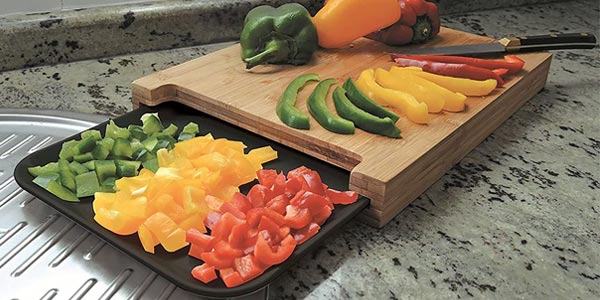 Tabla de cortar de cocina Jocca con bandeja resistente en Amazon