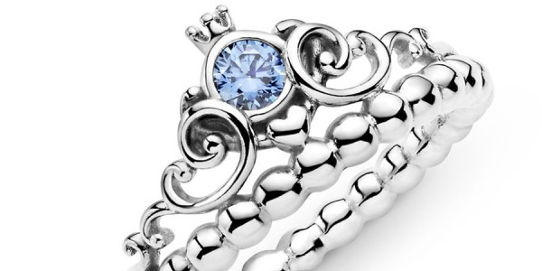 Anillo Disney Cinderella Blue Tiara de Pandora para mujer chollo en Amazon