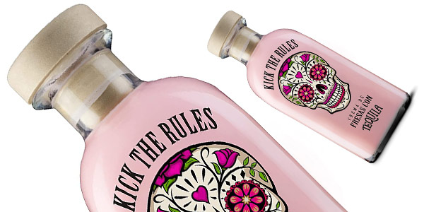 Licor de Crema de fresas con tequila Kick The Rules de 700 ml en Amazon