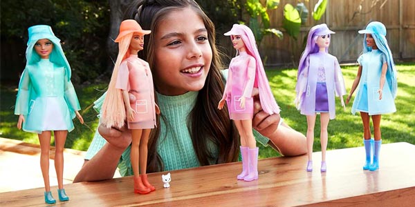 Muñeca Barbie Color Reveal Serie Lluvia y Brillos (Mattel HCC57) en Amazon