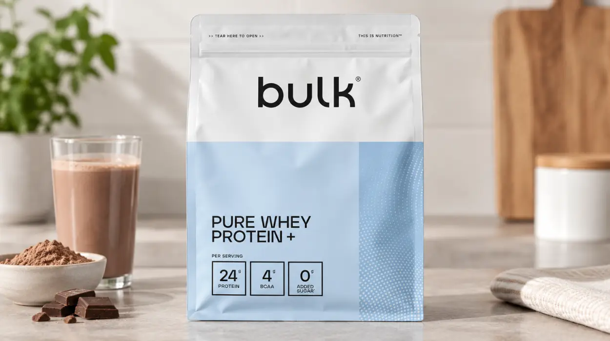Proteína Bulk Pure Whey Protein+ sabor chocolate de 900 g, con 24 g de proteína por toma