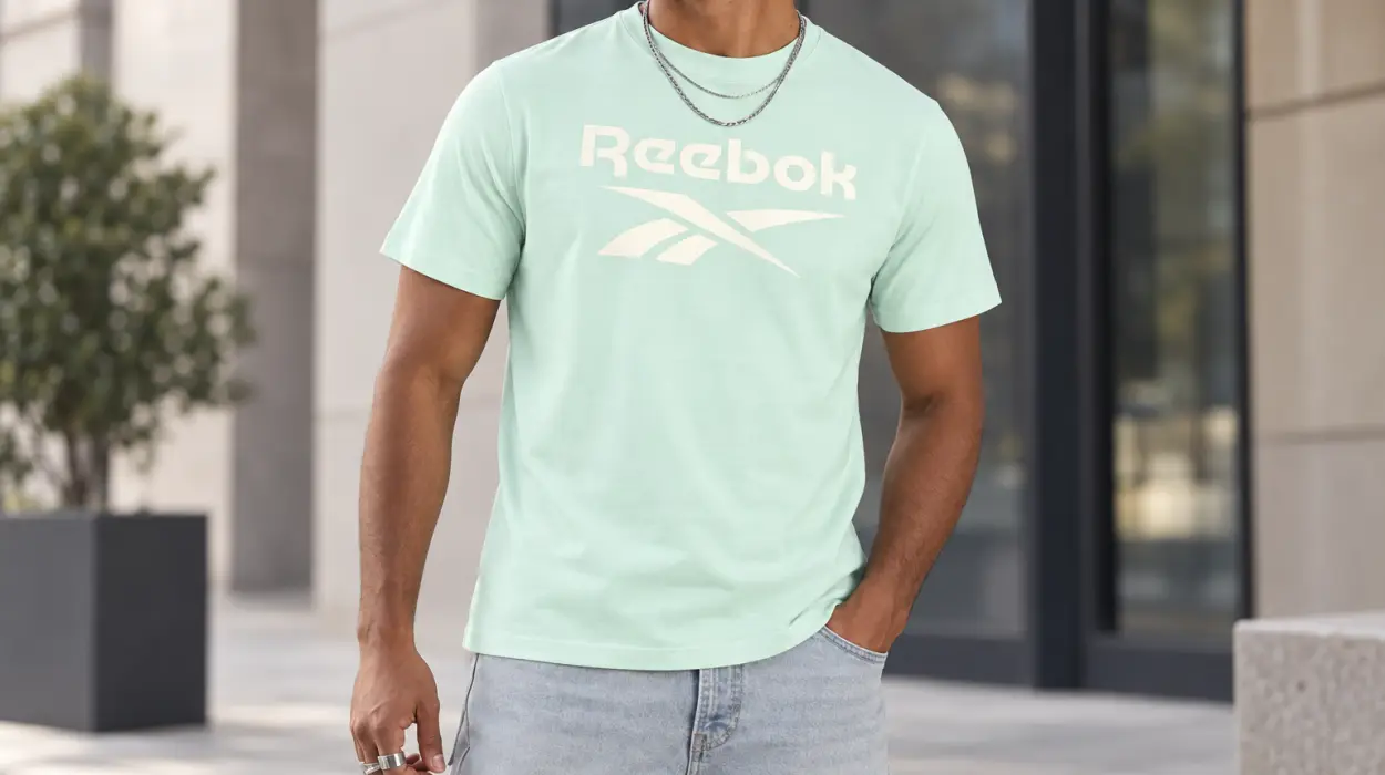 Camiseta Reebok Chad Big Logo de cuello redondo para hombre