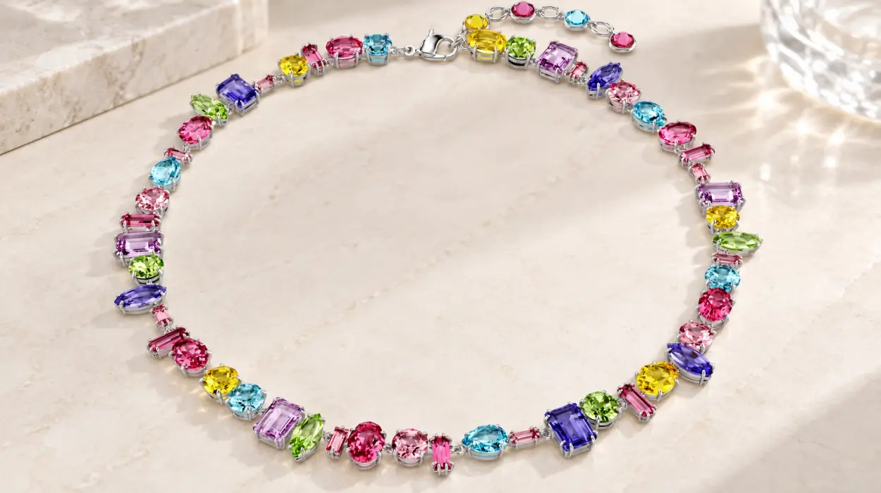 Collar Swarovski Gema con cristales de varios colores y