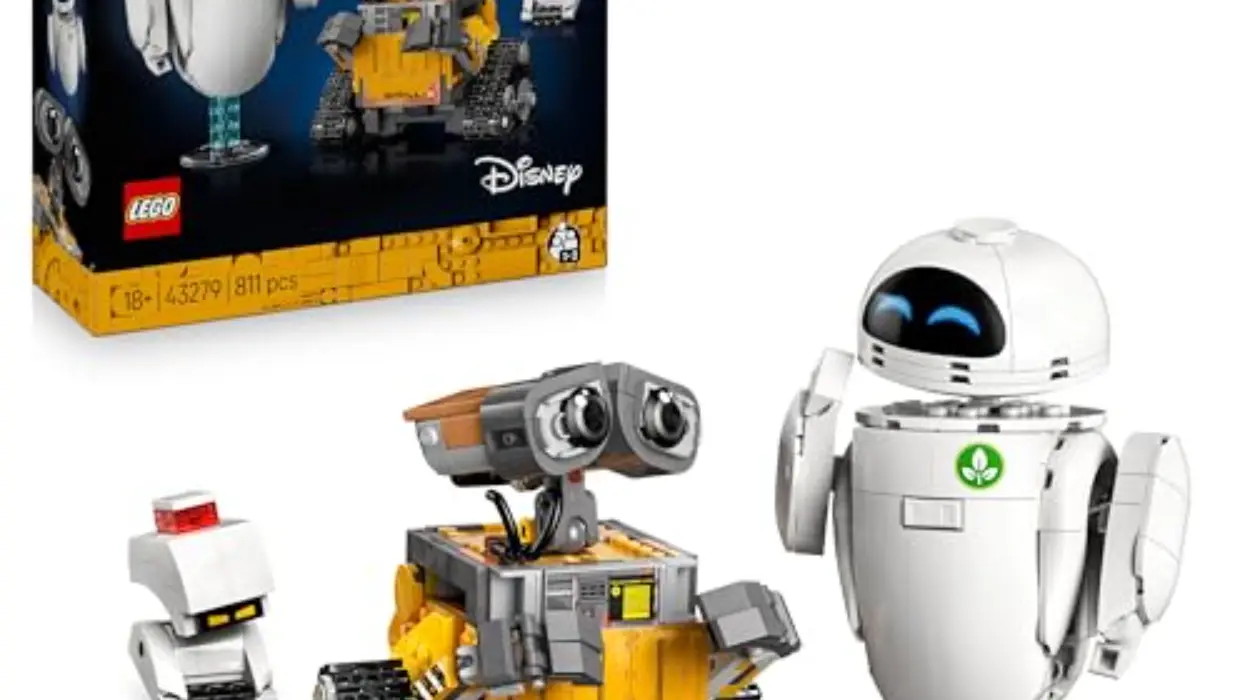 Set LEGO Disney Pixar WALL-E y EVE 43279 con cuatro personajes para construir