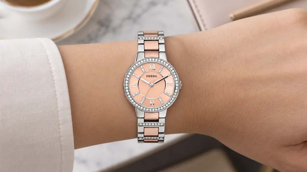 Reloj Fossil Virginia para mujer con movimiento de cuarzo y tres agujas