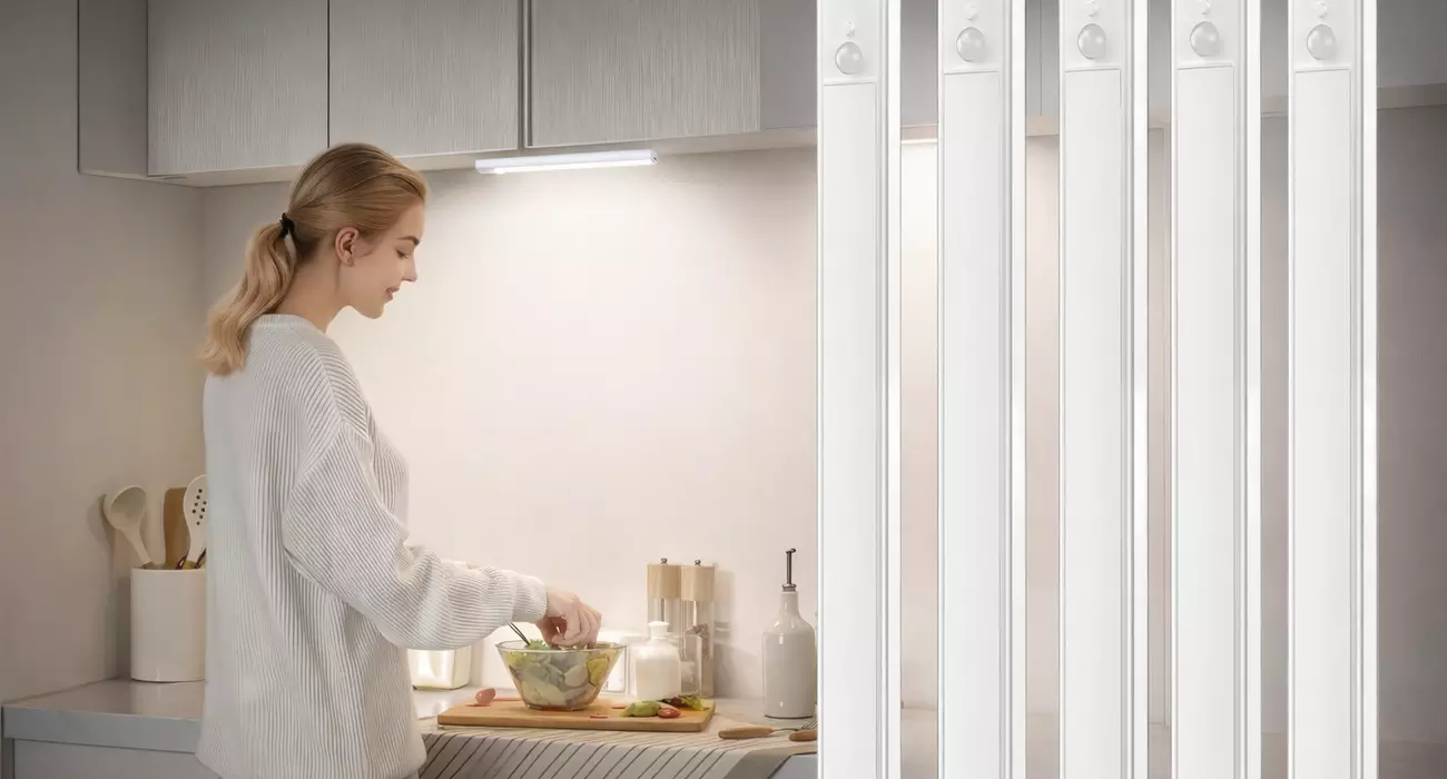 Pack x5 luces LED recargables de 30 cm con sensor de movimiento y brillo regulable