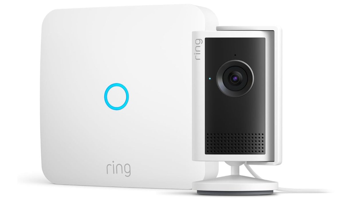 Ring Intercom de Amazon y Ring Cámara interior Plus para control y seguridad desde el smartphone