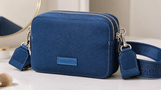 Bolso bandolera Calvin Klein Webbing Strap Canvas Camera Bag para mujer