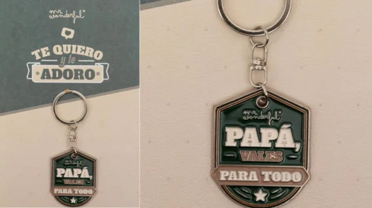 Postal con llavero Mr. wonderful Papá, vales para todo