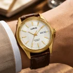 Reloj analógico automático Lorus para hombre