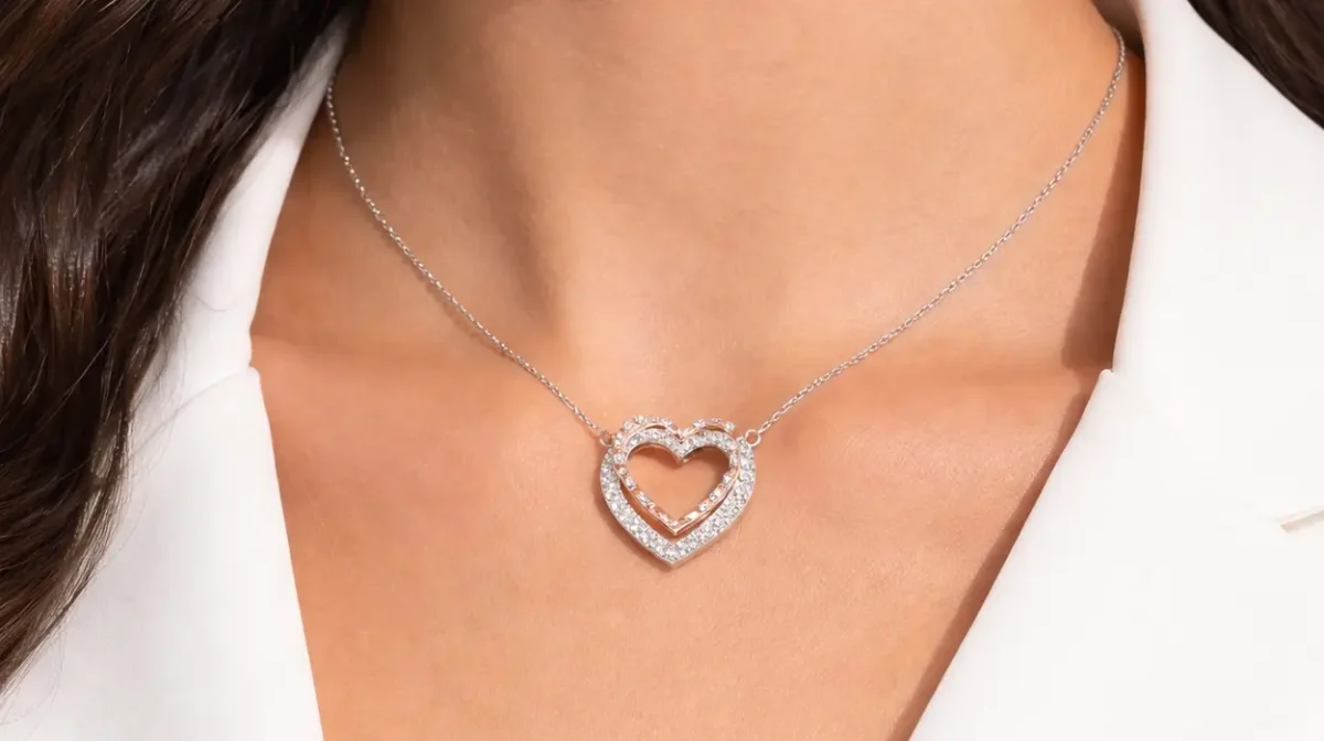 Collar Swarovski Hyperbola Corazón dorado y blanco