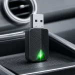 Convierte tu CarPlay en inalámbrico con este mini dongle compatible con coches desde 2016