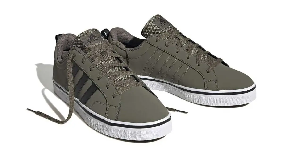 Estrena ya estas zapatillas Adidas Vs Pace 2.0 verde oliva para hombre y ahórrate un buen dinerito