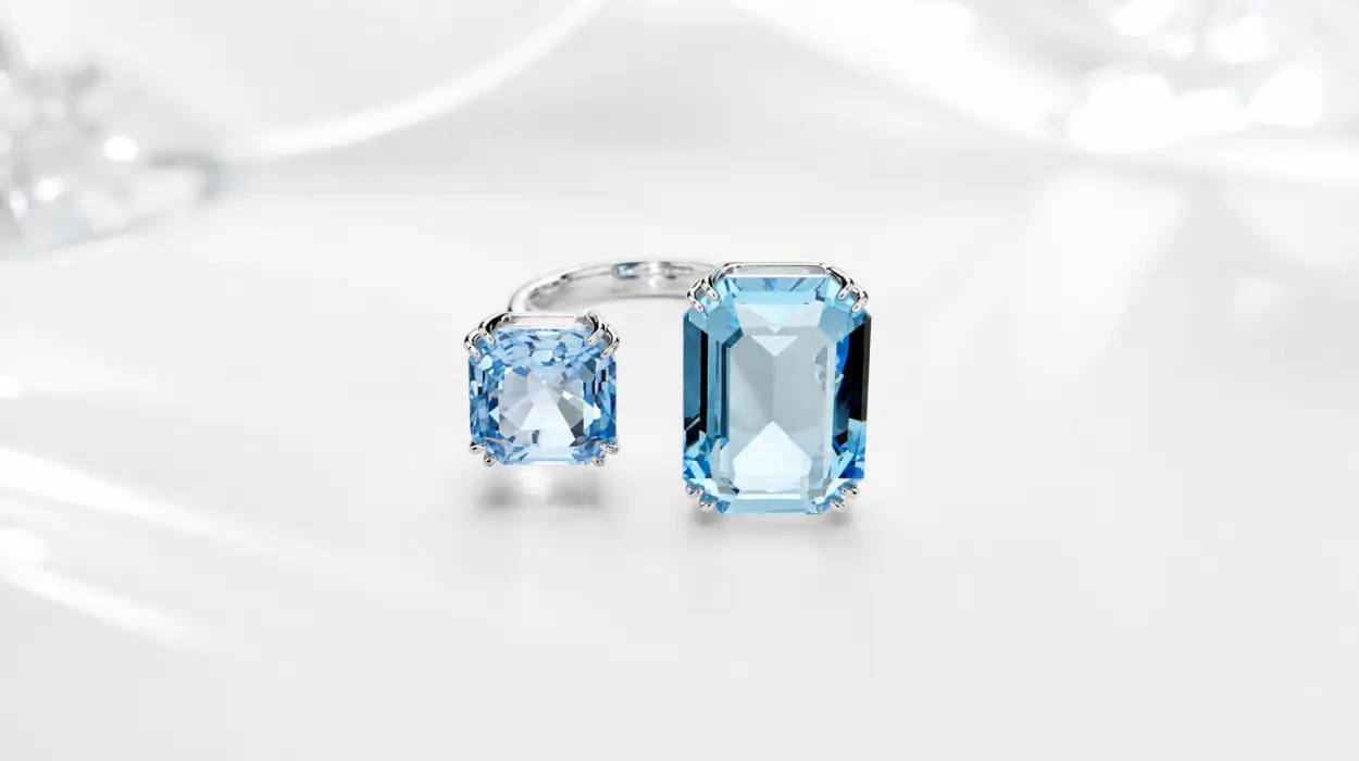 Anillo abierto Swarovski Millenia con cristales azules y baño de rodio