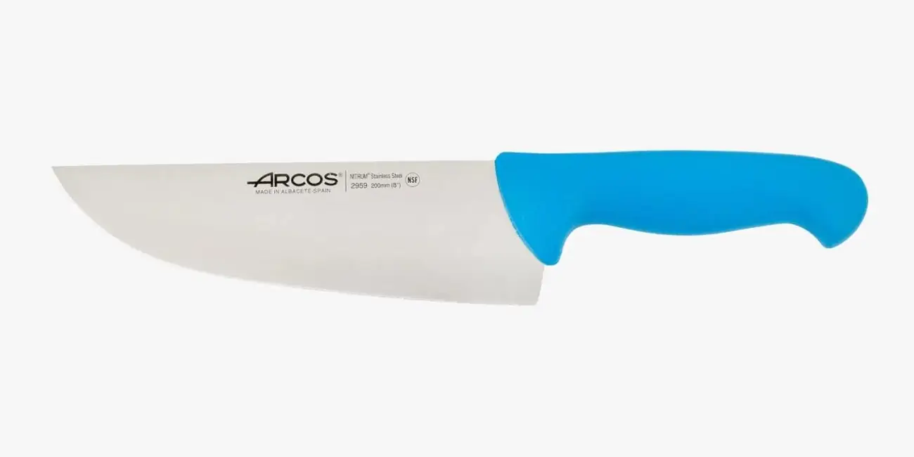 Arcos Cuchillo carnicero Acero Inoxidable Nitrum. Cuchillo cocina profesional para cortar carne, pescado y verduras. Mango ergonómico polioximetileno. Serie 2900. Color azul.
