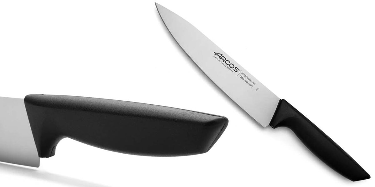 Cuchillo cocinero Arcos Niza con hoja de 200 mm