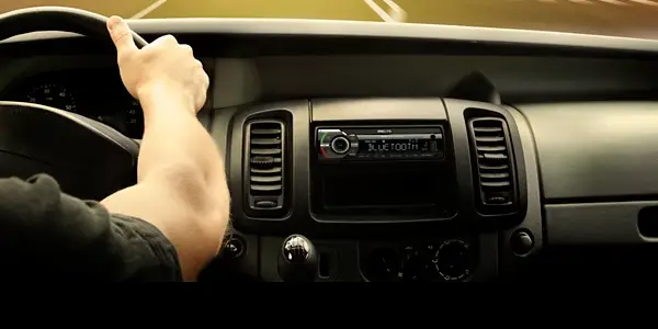 Autorradio Philips CE235BT Bluetooth + EDR