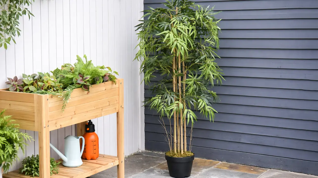 Bambú artificial Outsunny con maceta