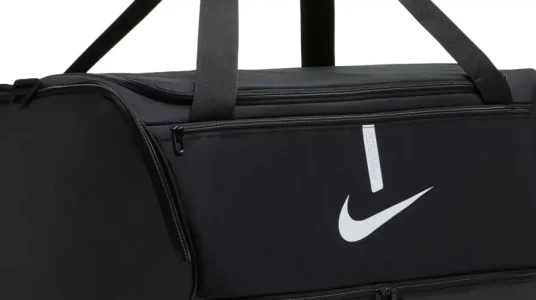 Chollo Bolsa de deporte Nike Academy mediana