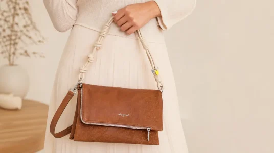 Bolso de hombro Desigual Sierra Murano en camel para cada día