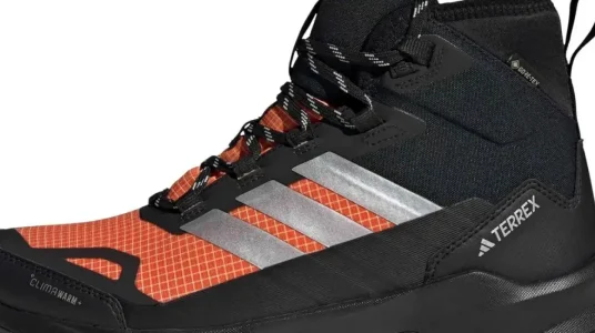 Chollo bota de senderismo adidas terrex skychaser ax5 mid gore-tex climawarm para hombre