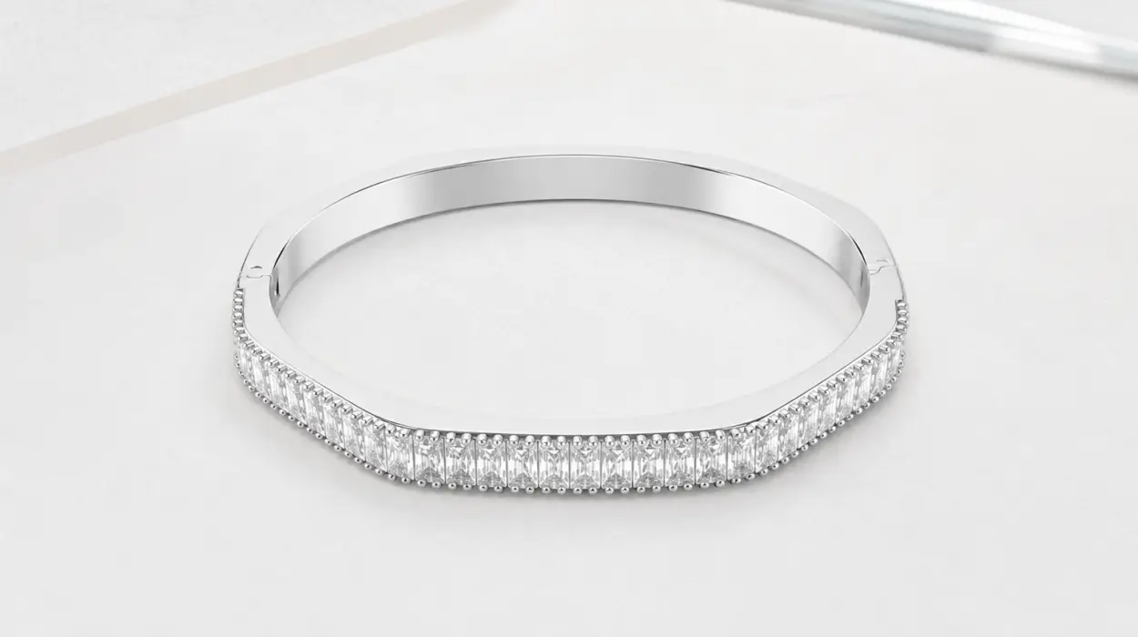 Brazalete Swarovski Matrix con circonitas transparentes en talla baguette