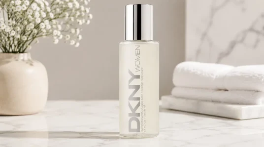 Bruma corporal DKNY Women de 250 ml con fragancia cítrica y floral