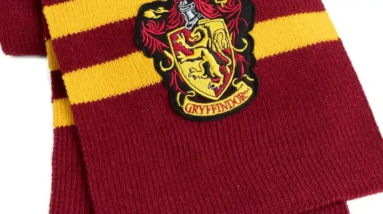 Chollo Bufanda Oficial Harry Potter Gryffindor y resto de grupos de Hogwarts