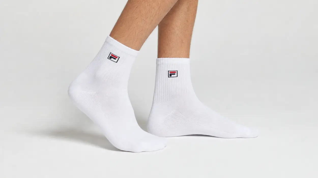 Pack x3 pares de calcetines Fila F9303 unisex para uso diario y actividades deportivas