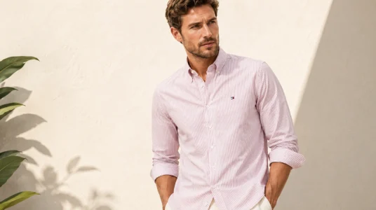 Camisa Heritage Oxford Stripe de Tommy Hilfiger en rojo y blanco