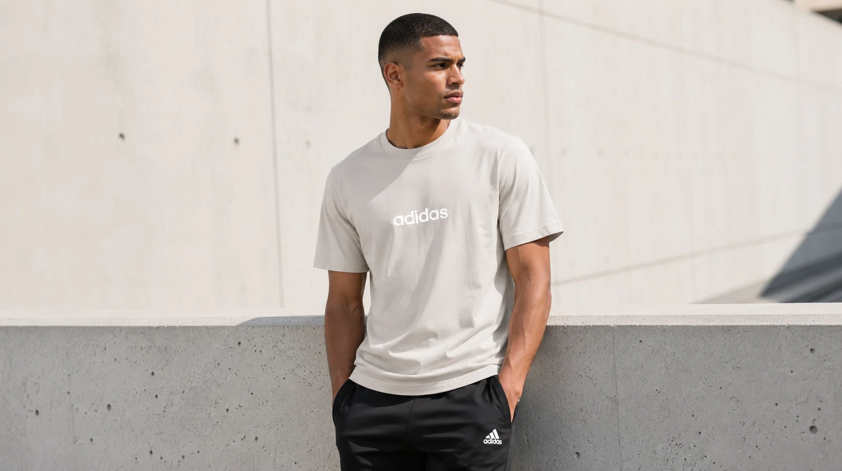 Camiseta adidas Essentials Linear