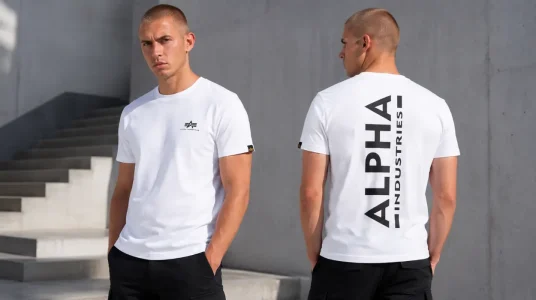 Camiseta Backprint T de algodón peinado con ajuste normal