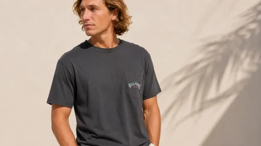 Camiseta Billabong Stacked Arch para hombre, ideal para el verano