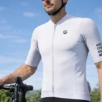 Camiseta de ciclismo DAREVIE con protección solar SPF50+