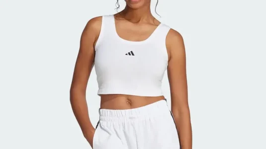 Chollo camiseta de tirantes adidas essentials small logo cotton lifestyle para mujer