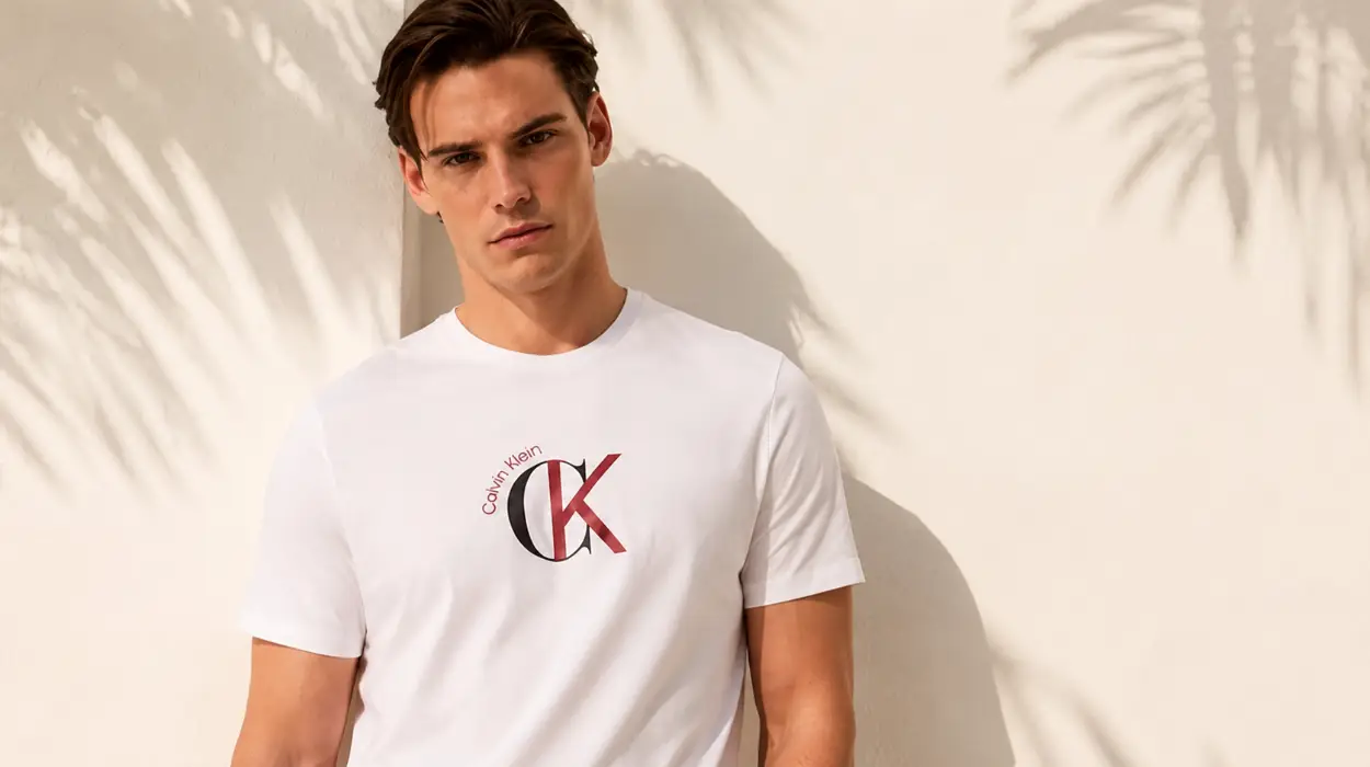 Camiseta gráfica Calvin Klein para hombre
