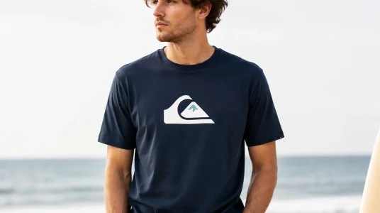 camiseta-quiksilver-comp-logo